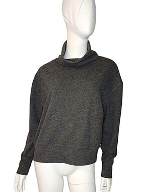 Women's Fundamental Coast Cowlneck Sweater Size M